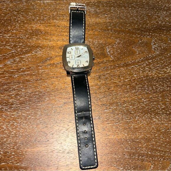 Skagen Analog Leather Band Watch - Picture 1 of 5